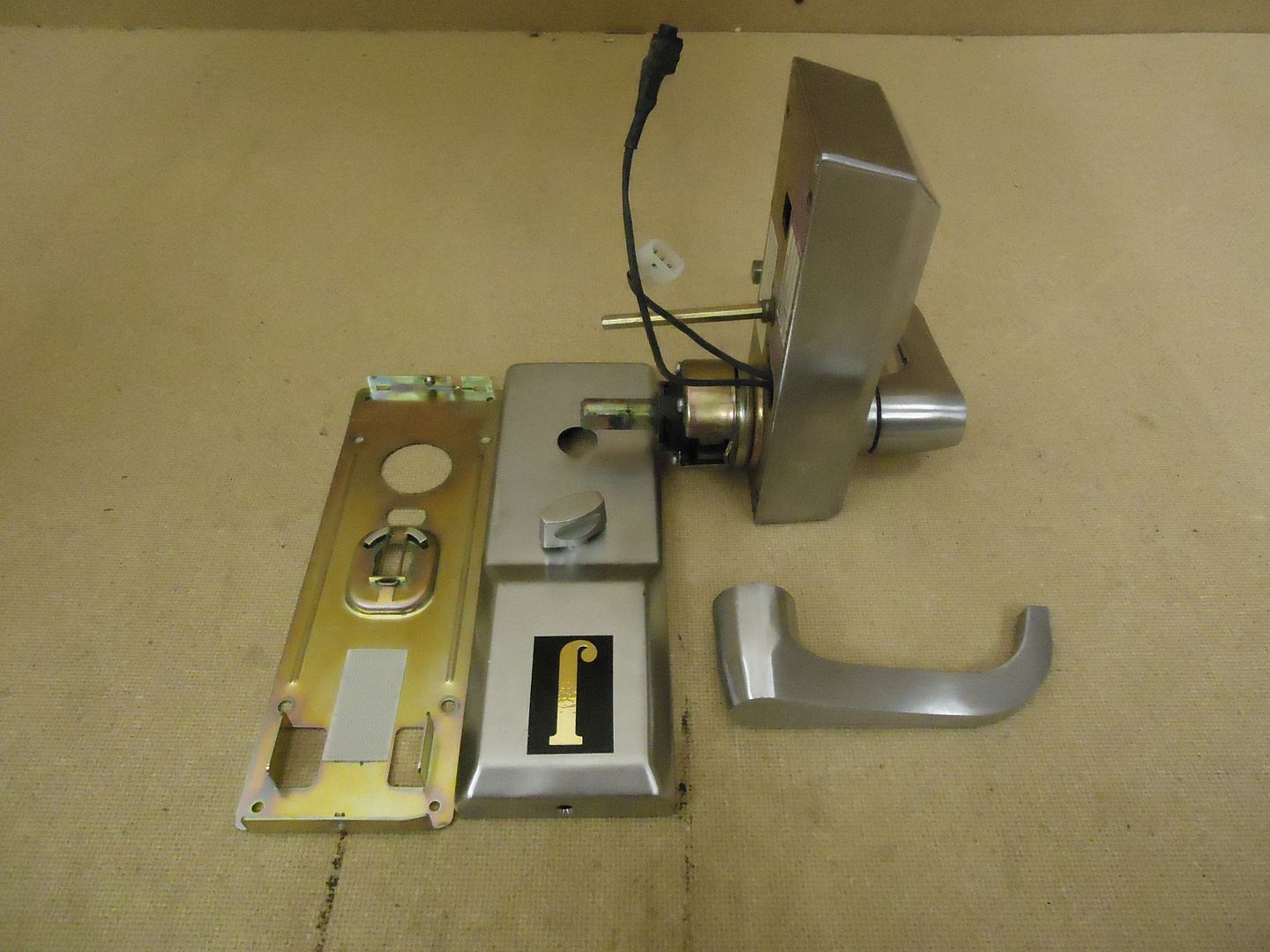 Ilco Unican Door Lock Satin Chrome Keyed 5459LBRI4626 eBay