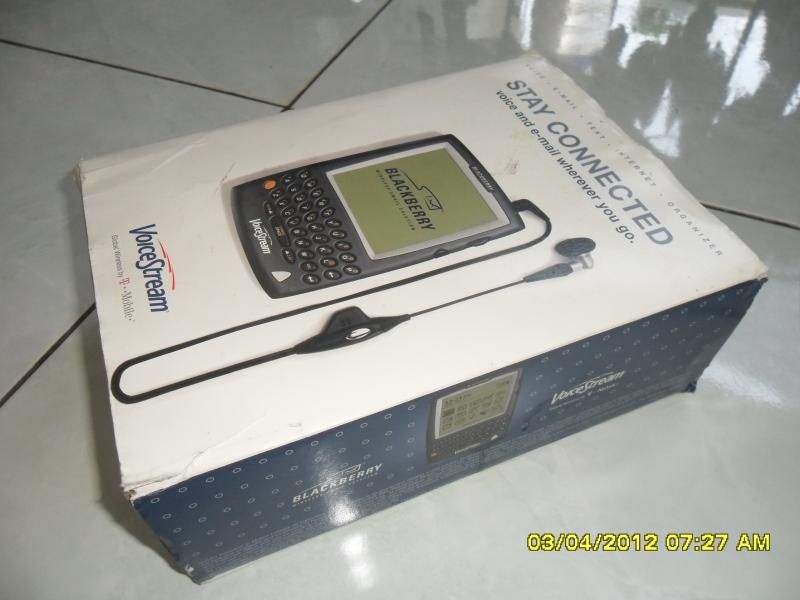 Show hàng Blackberry 5810 "Nơi Tình Yêu Bắt Đầu"