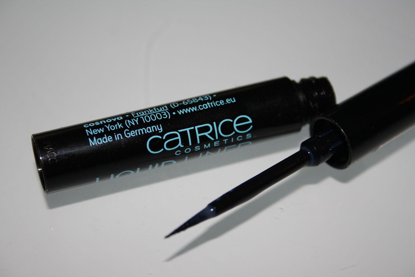 Подводка Catrice Liquid Liner