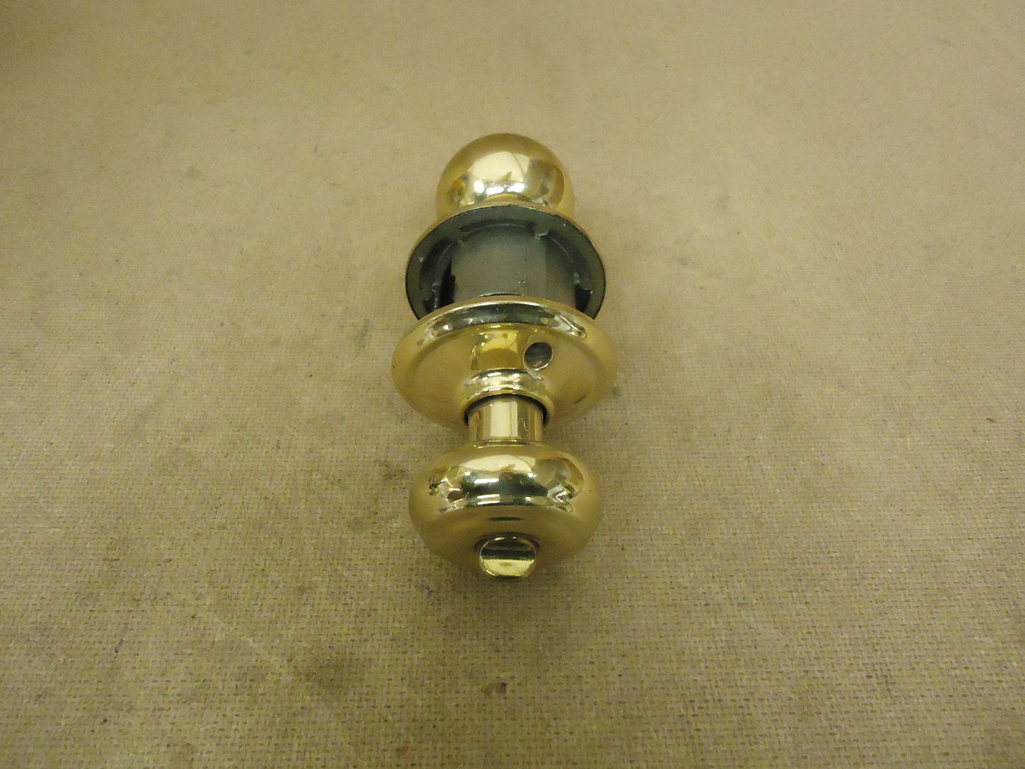 Schlage Door Knob Set Polished Brass 2in. Privacy Lock F650 238 Brass
