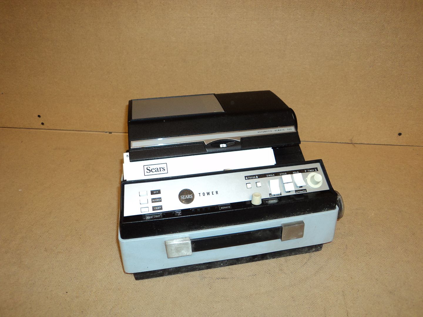 Sears Tower Brand Slide Projector Gray/Black 115V 650 Watts No 9888